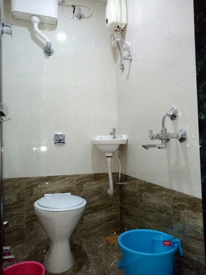Classic Dormitory Mumbai Exterior photo