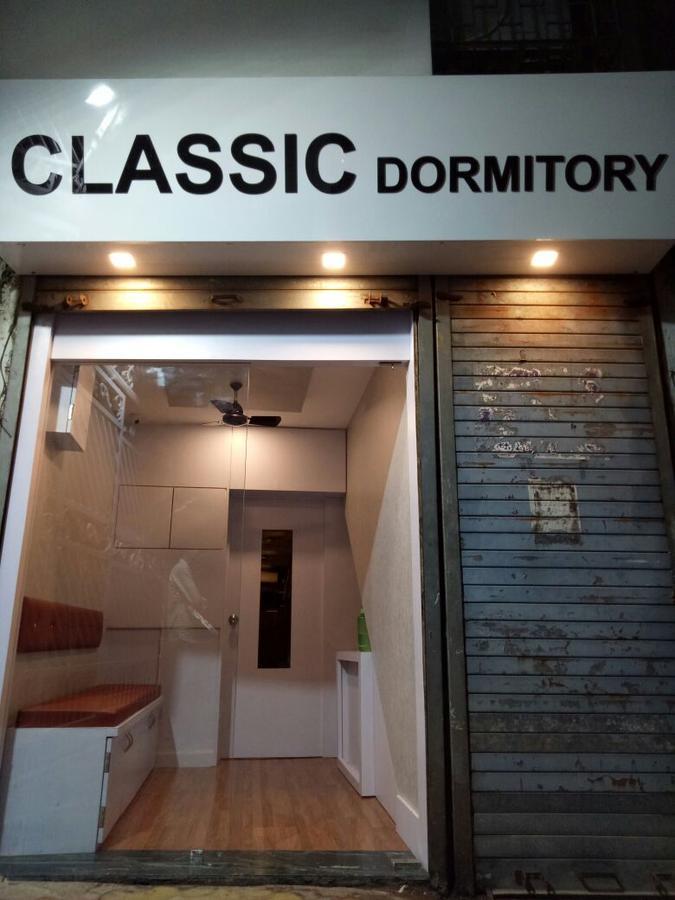 Classic Dormitory Mumbai Exterior photo